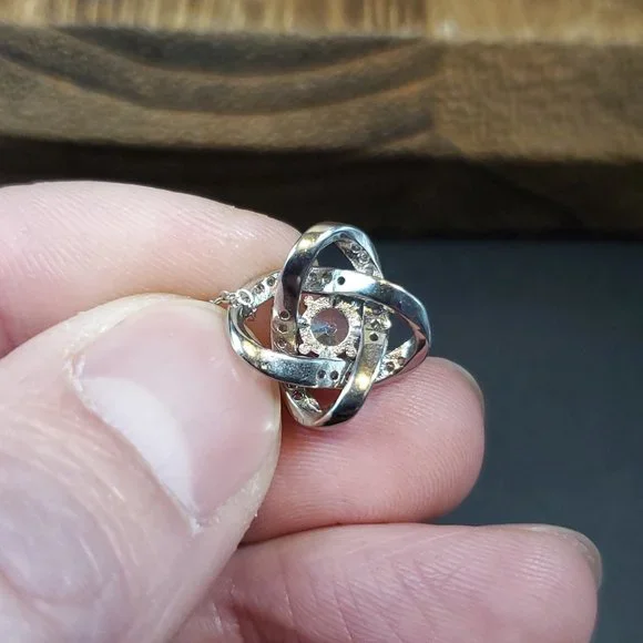 18 Inch 925 Sterling Silver Knot Cubic Zirconia Pendant Necklace - Picture 5 of 8